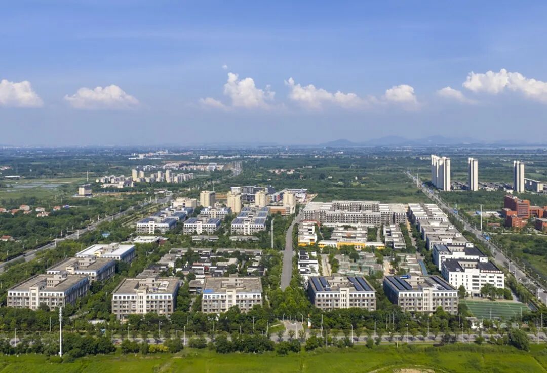 汪继明带队调研新城集团建设管理、大宗物资集采工作